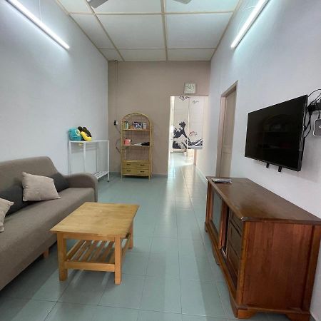 Jace Homestay 解思民宿 Ayer Itam Exterior photo